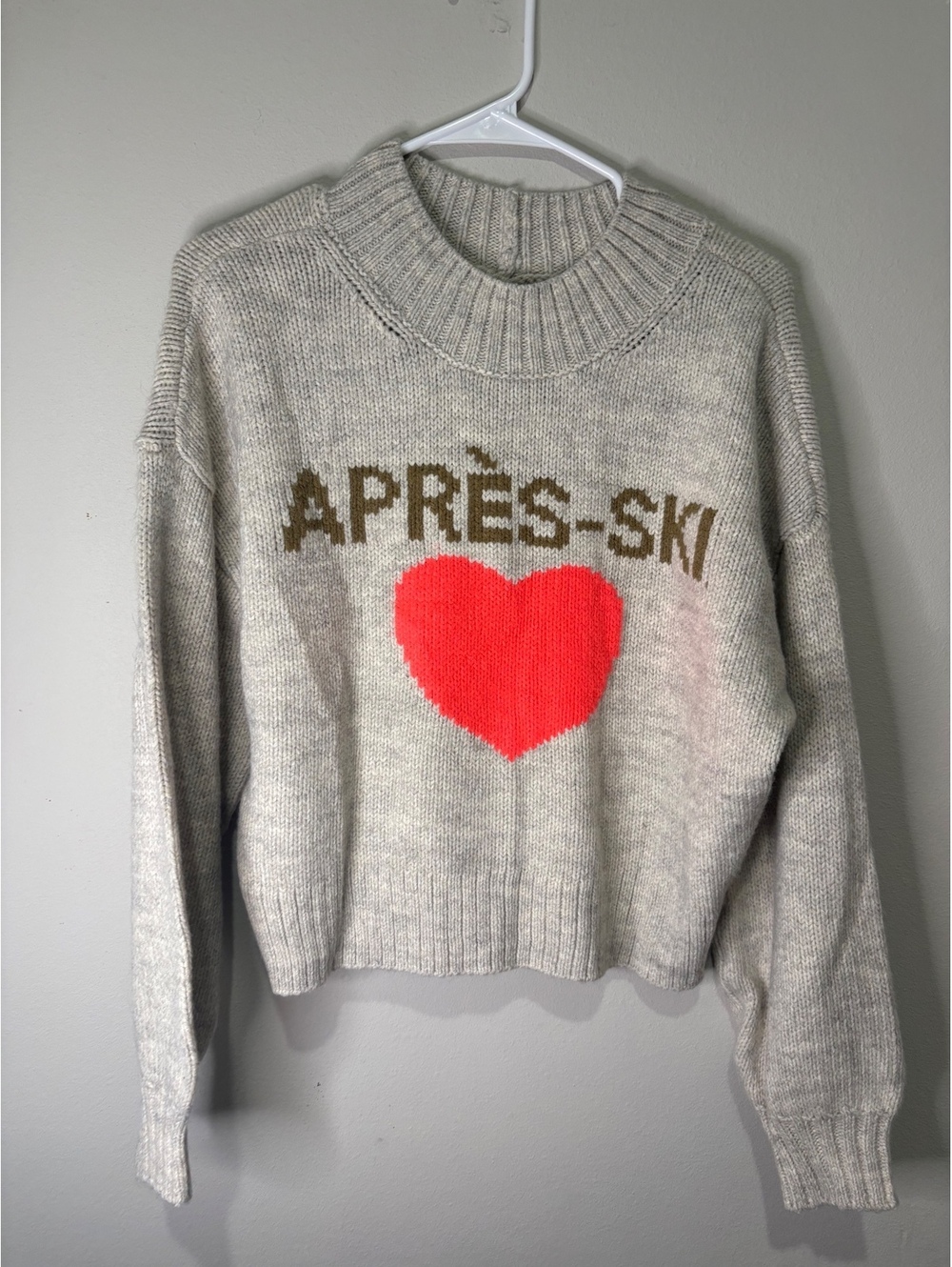 American Eagle Après-Ski Heart Graphic Sweater Size Small